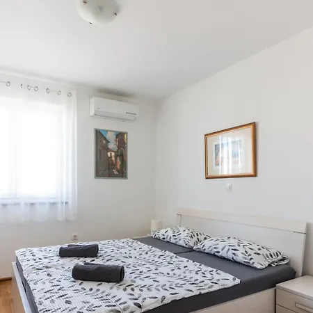Orka Apartment