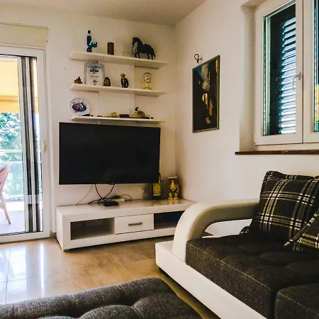 Orka Apartman *