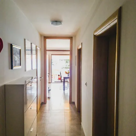 Apartment Orka *