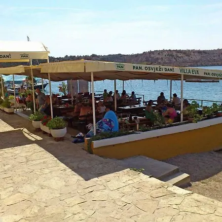Orka * Omišalj